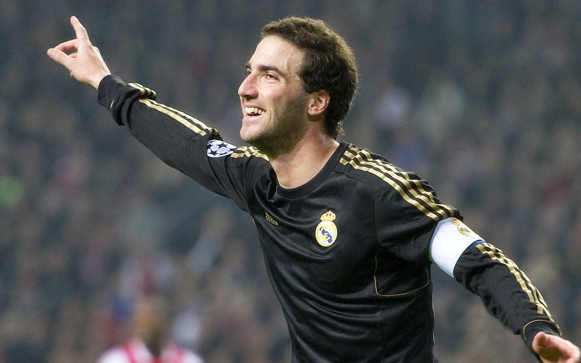 压哨绝杀!厄德高导演逆转,尤文终场奇迹击碎巴黎